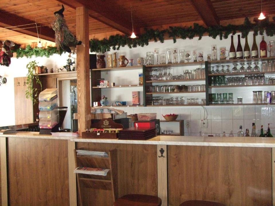Penzion Kardinal Velke Uherce Εξωτερικό φωτογραφία